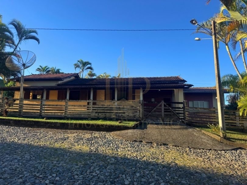 Fazenda Tombador em Itaúna/MG - Casa Frente Noite