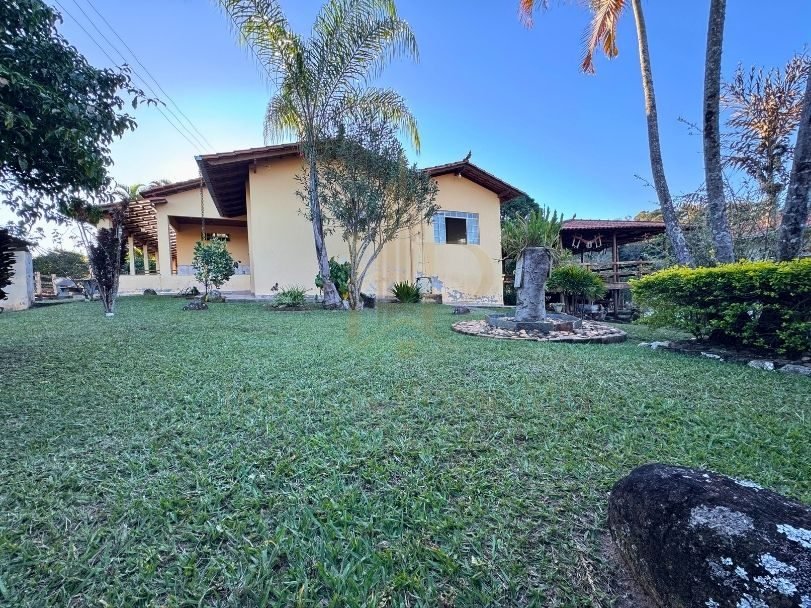 Fazenda Tombador em Itaúna/MG - Casa Quintal