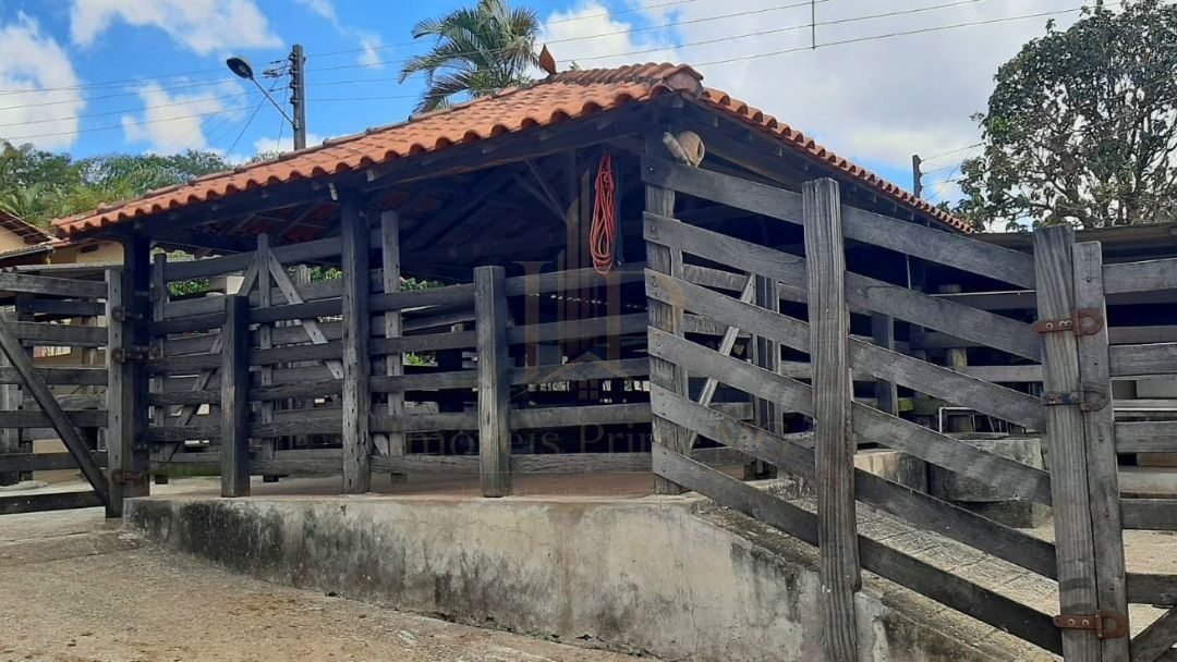 Fazenda Tombador em Itaúna/MG - Curral Grande